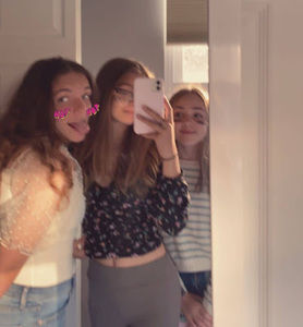 Meet your Posher, Jade